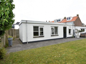 Holiday home in Huisduinen near the dunes and sea